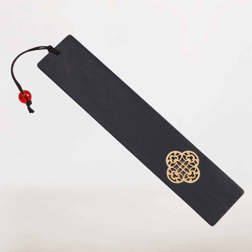 Marque Page Bois Élégant – Sobriété et Raffinement Intempore