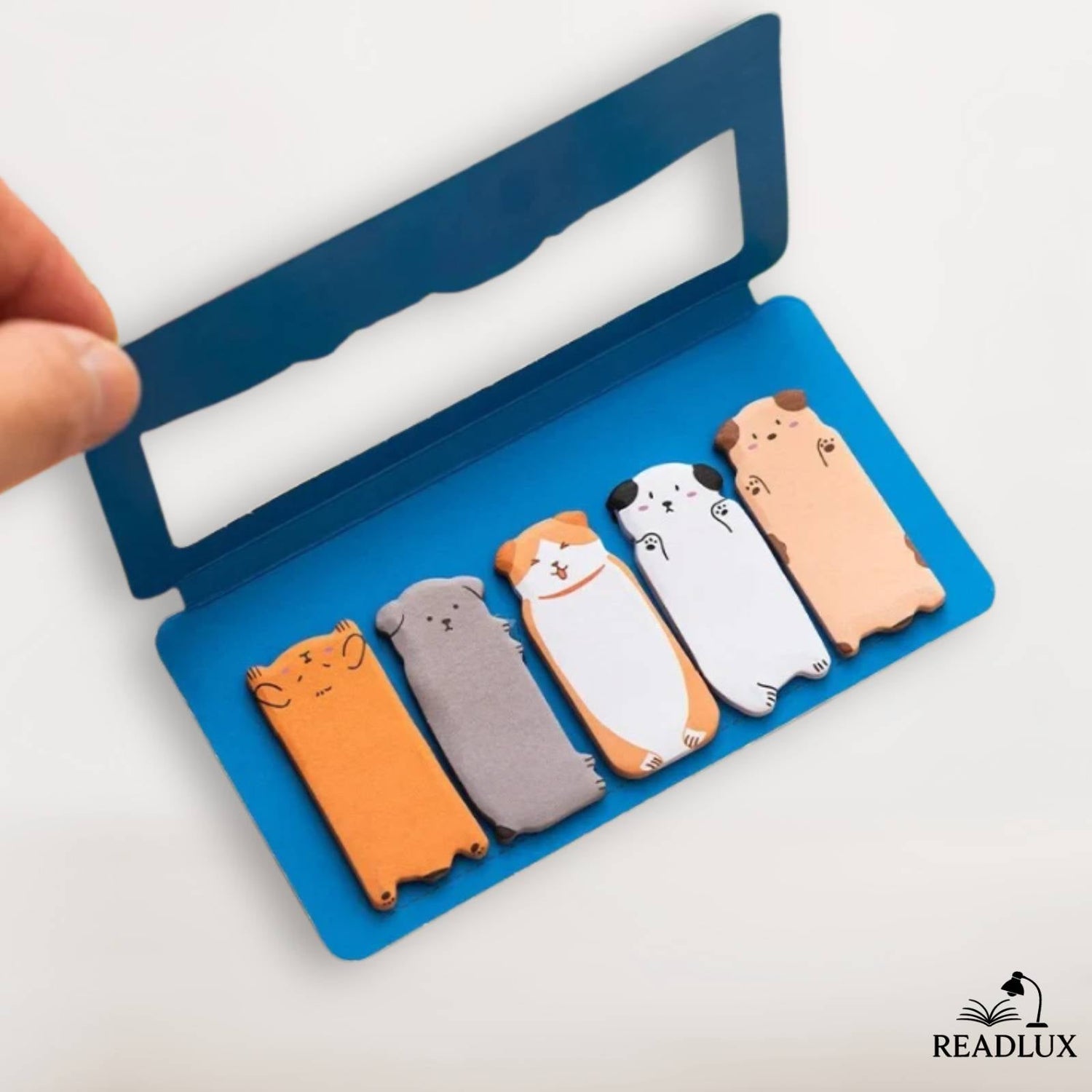 Set de post-it marque page animaux dans un carnet de lecture annoté, prêt pour la révision