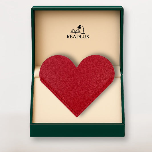 Marque page cuir rouge en forme de cœur, présenté dans un coffret raffiné Readlux