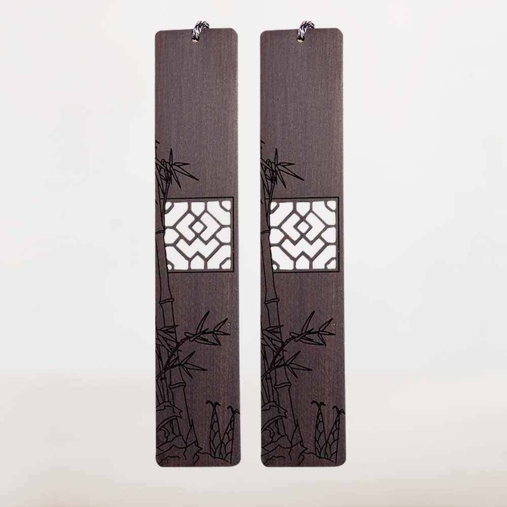 Marque Page Bois Foncé | Gravure Bambous et Élégance Naturelle