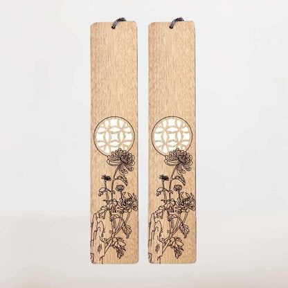 Marque Page Bois Clair Gravé Fleur | Motif Japonais et Élégance Soyeuse