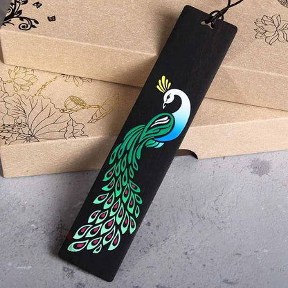 Marque Page Bois Paon Coloré | Fleurs Contraste et Élégance Naturelle