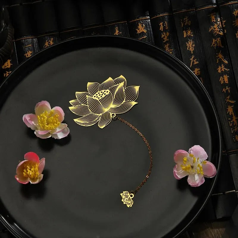 Marque Page Métal | Lotus Doré Et Chaînette Ajourée