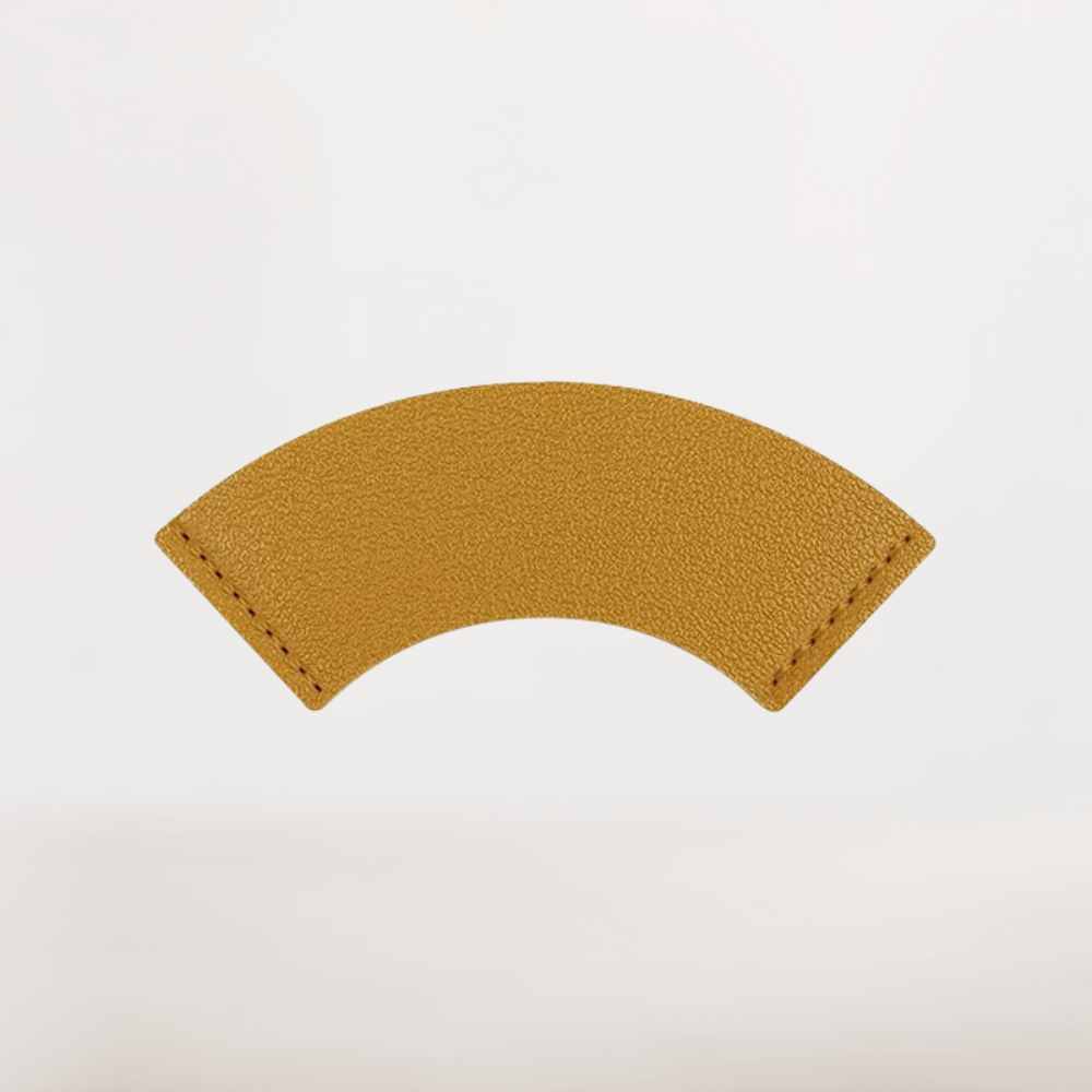 Marque-Page en Cuir Jaune Moutarde | Lumière et Chaleur pour Vos Lectures