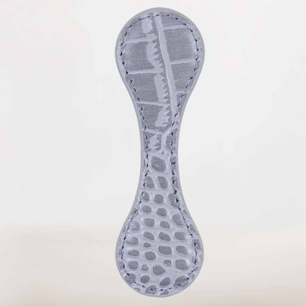 Marque-Page en Cuir Gris Clair Texturé | Élégance et Modernité