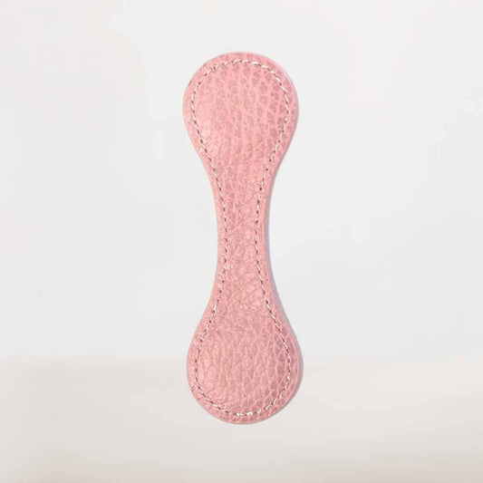 Marque-Page en Cuir Rose | Douceur et Élégance Féminine