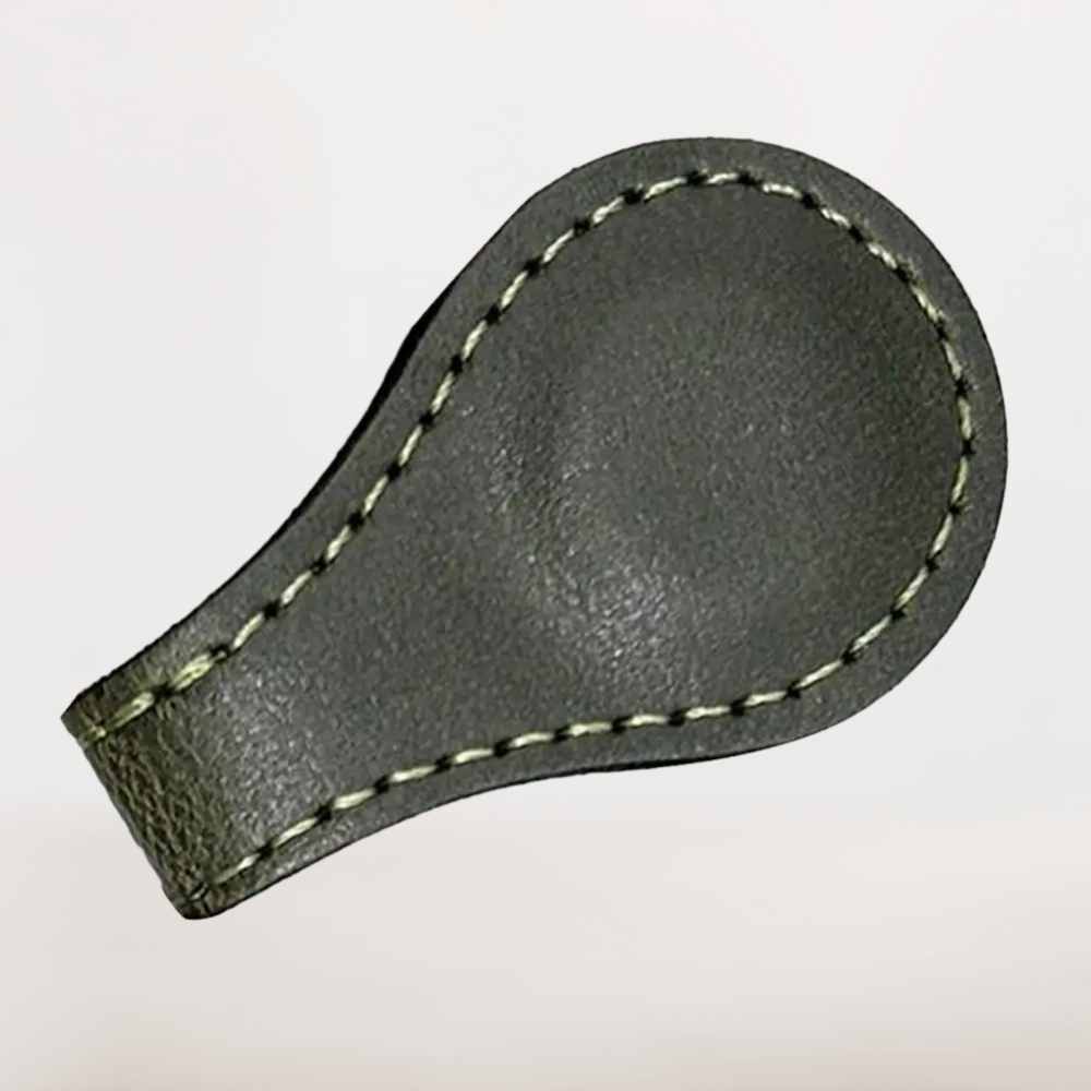 Marque-Page en Cuir Vert Olive | Élégance Naturelle et Sobriété