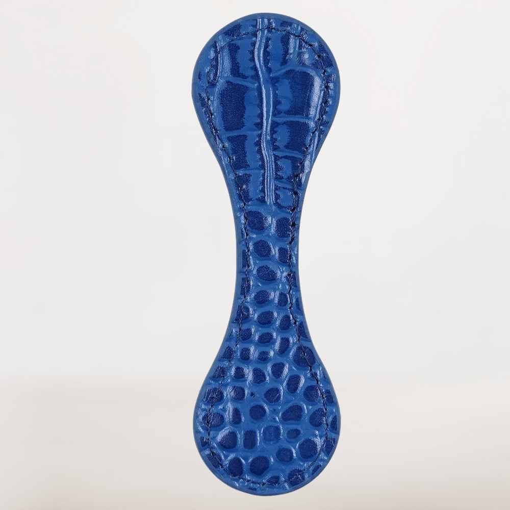 Marque-Page en Cuir Bleu Texturé | Sophistication et Couleur